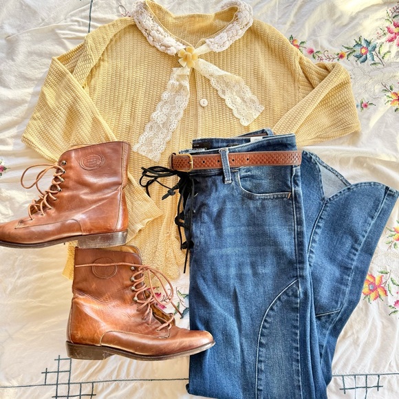 Size 38 vintage Joan & David leather ankle boots. - Picture 6 of 6